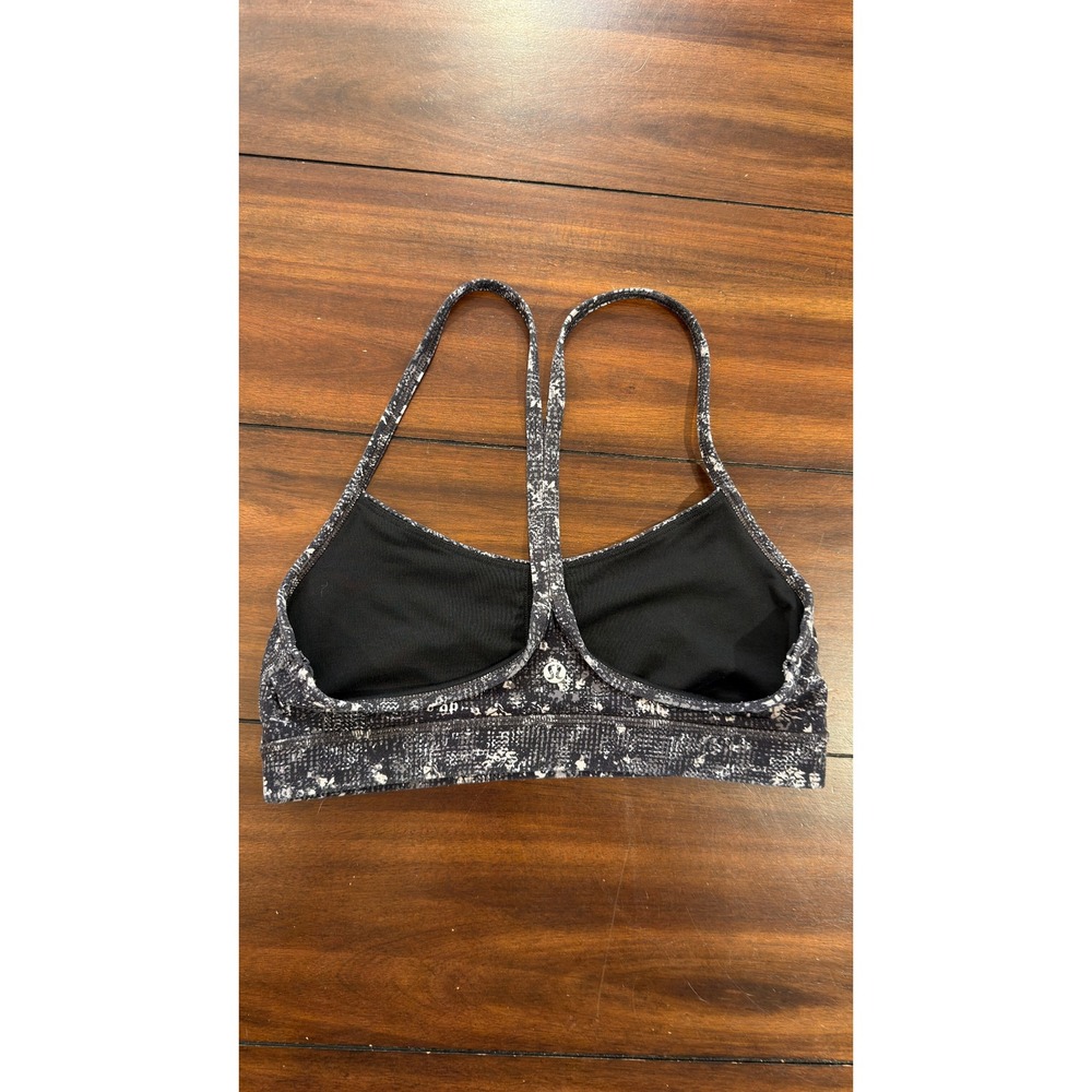 Lululemon Flow Y Bra Light Support Black White Digital Floral Print Size 8 - Picture 3 of 14